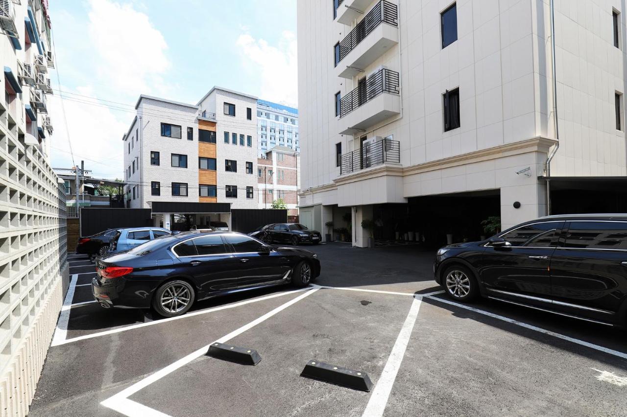 Chuncheon Hotel Bentley מראה חיצוני תמונה