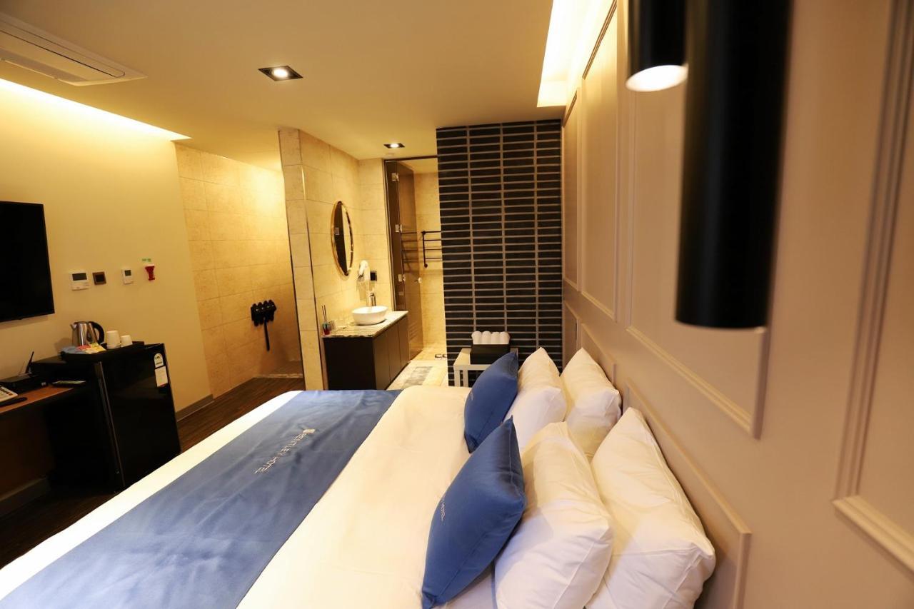 Chuncheon Hotel Bentley מראה חיצוני תמונה