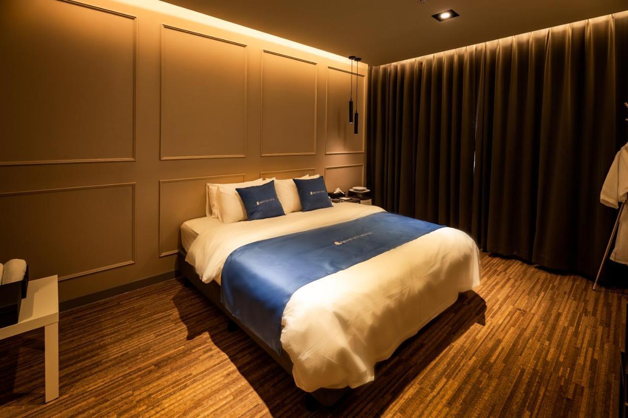 Chuncheon Hotel Bentley מראה חיצוני תמונה