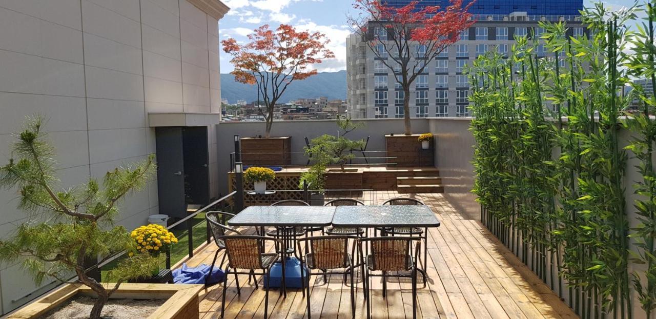 Chuncheon Hotel Bentley מראה חיצוני תמונה
